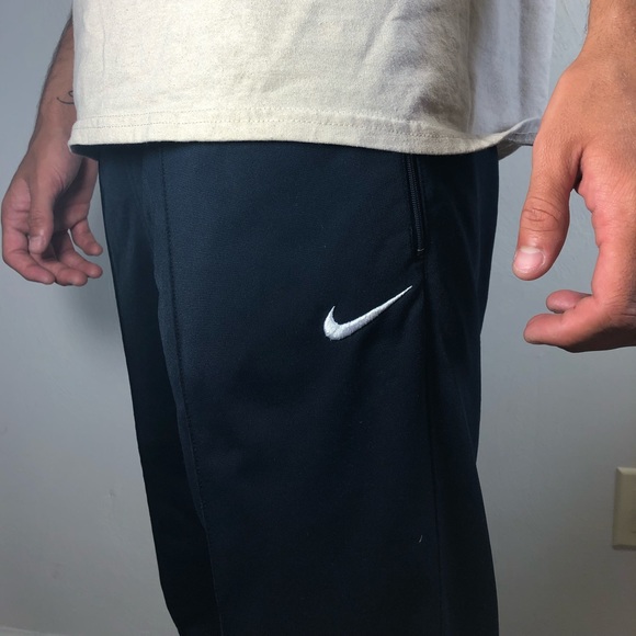 Nike sweatpants - Picture 1 of 2